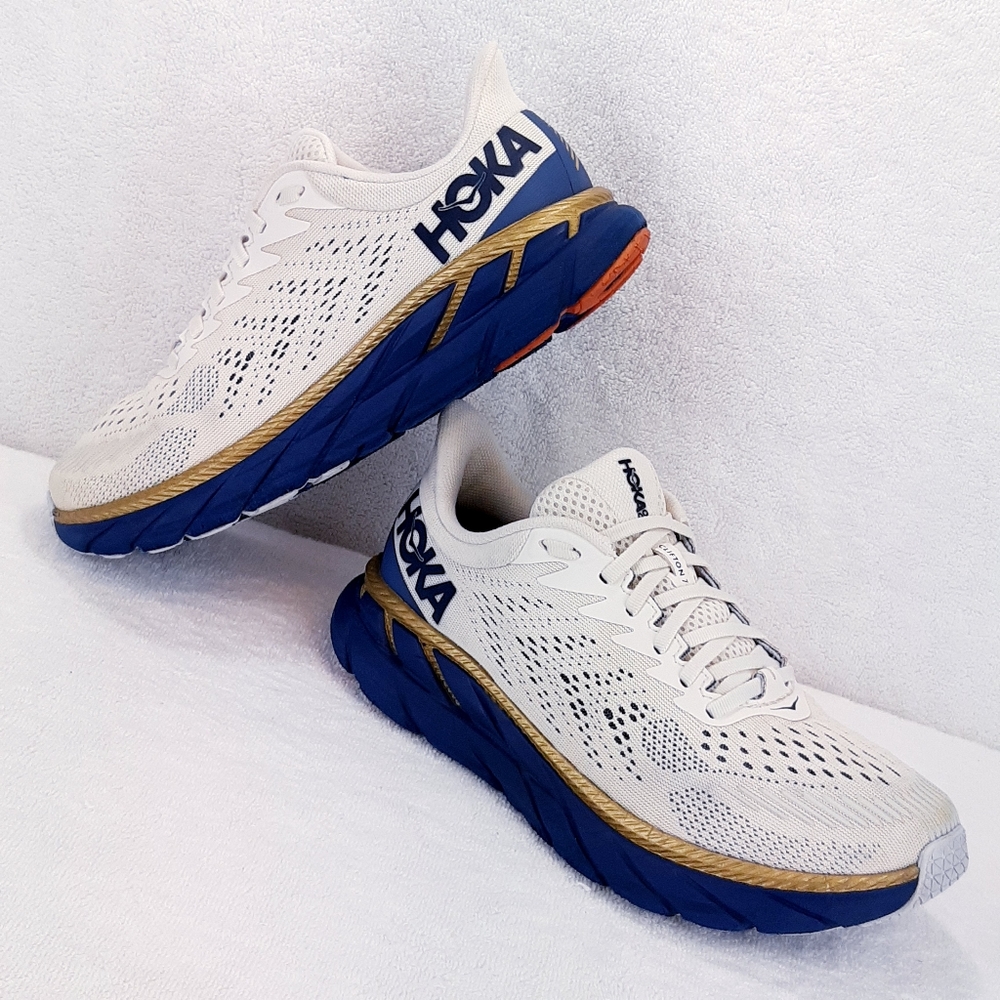 HOKA ONE ONE CLIFTON 7 TOFU/INDIGO RUNNING SHOES